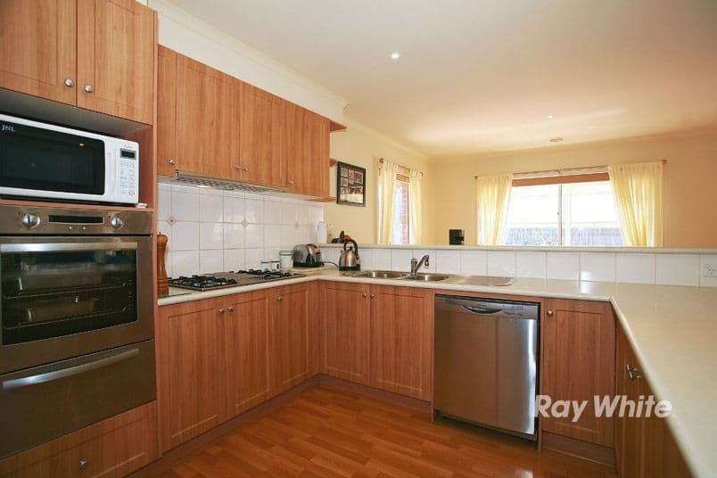 2 Galway Place, CRANBOURNE VIC 3977, Cranbourne - Thumbnail 4