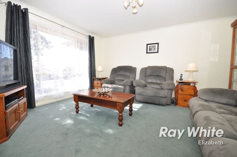 17 Grenadier Grove, GULFVIEW HEIGHTS SA 5096, Gulfview Heights - Thumbnail 3