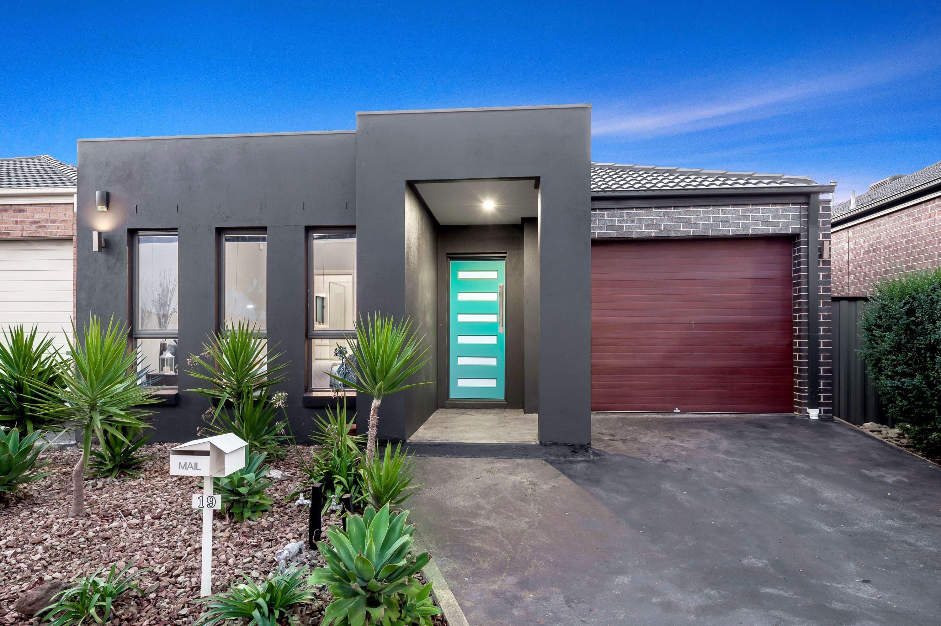 19 Fermont Avenue, Craigieburn VIC 3064, Craigieburn - Image 1