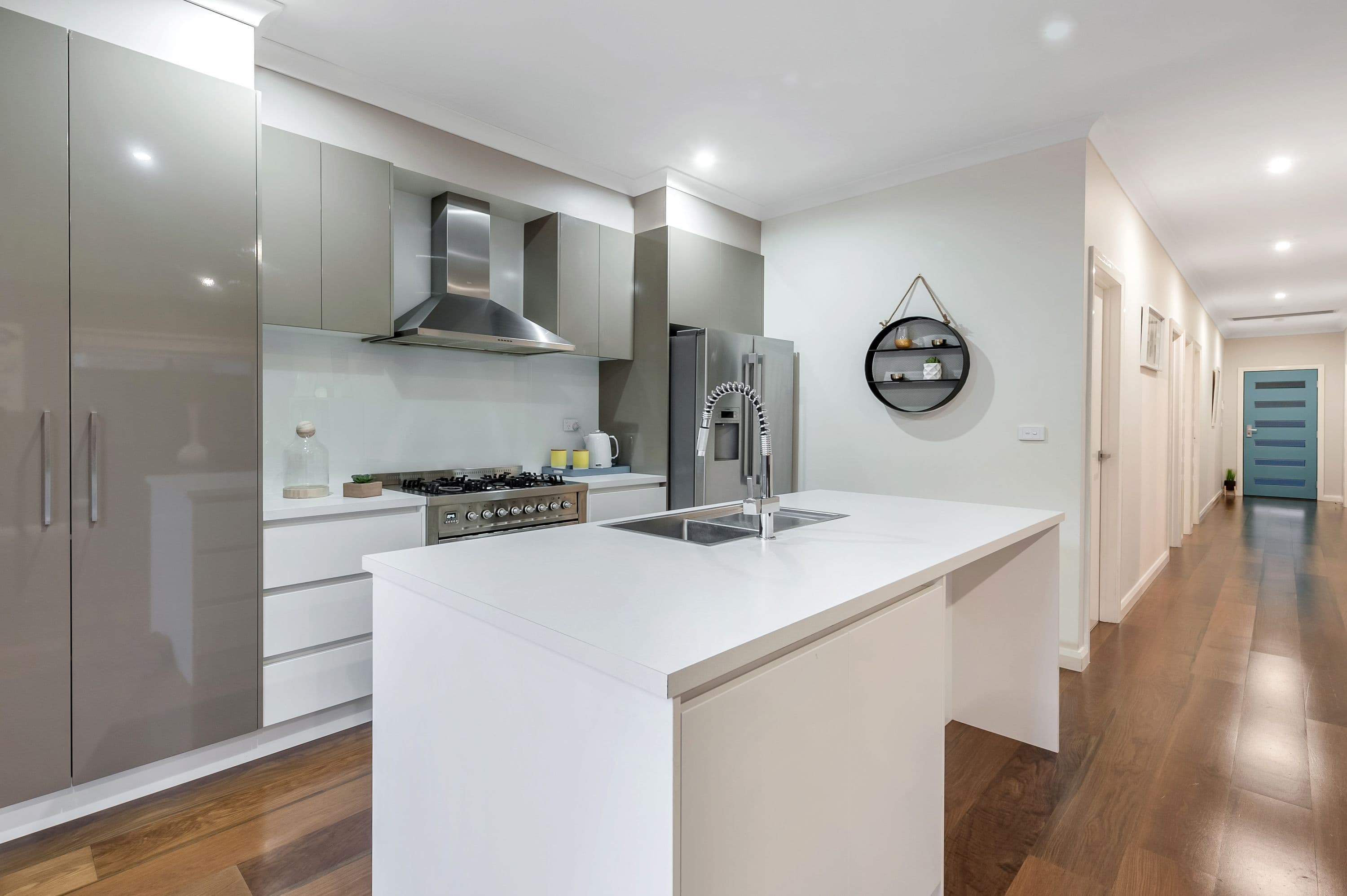 19 Fermont Avenue, Craigieburn VIC 3064, Craigieburn - Thumbnail 3