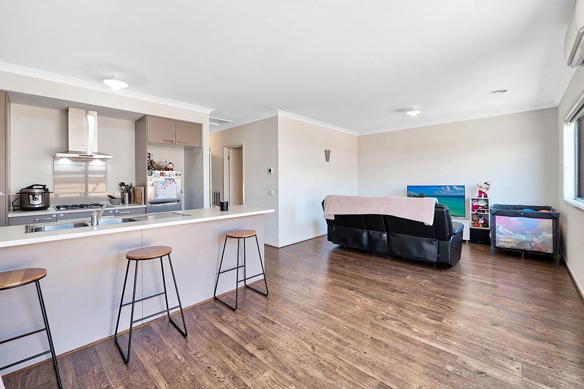 3 Supplejack Walk, Cranbourne North VIC 3977, Cranbourne North - Thumbnail 5