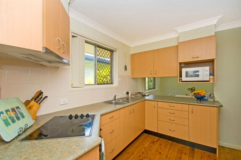 86 Leyte Avenue, PALM BEACH QLD 4221, Palm Beach - Thumbnail 3