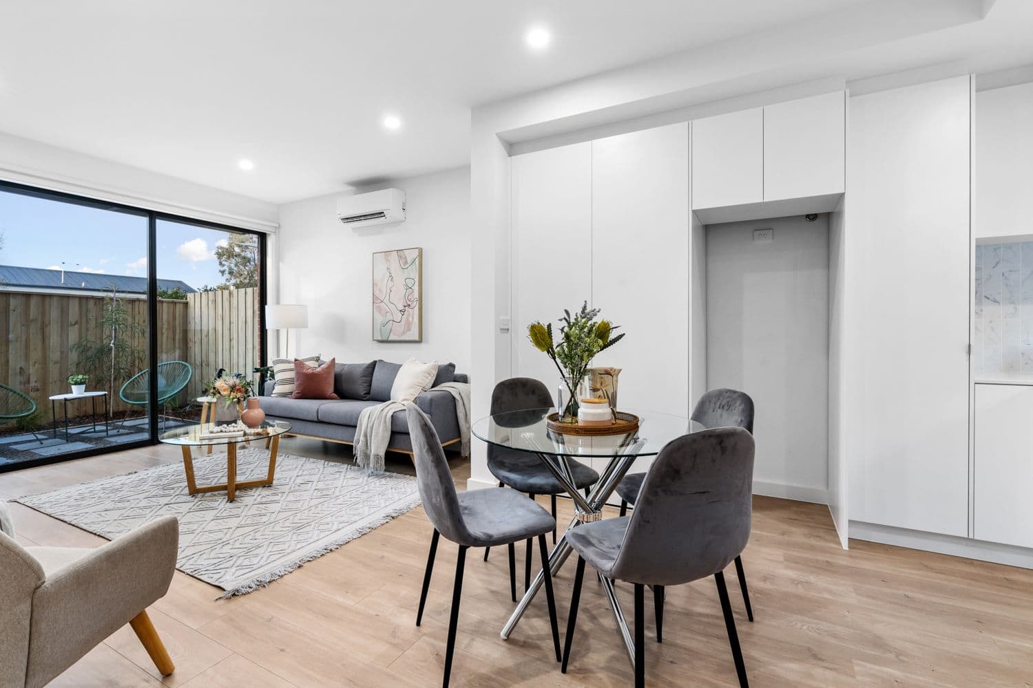 35 Macartney Street, Reservoir VIC 3073, Reservoir - Thumbnail 3