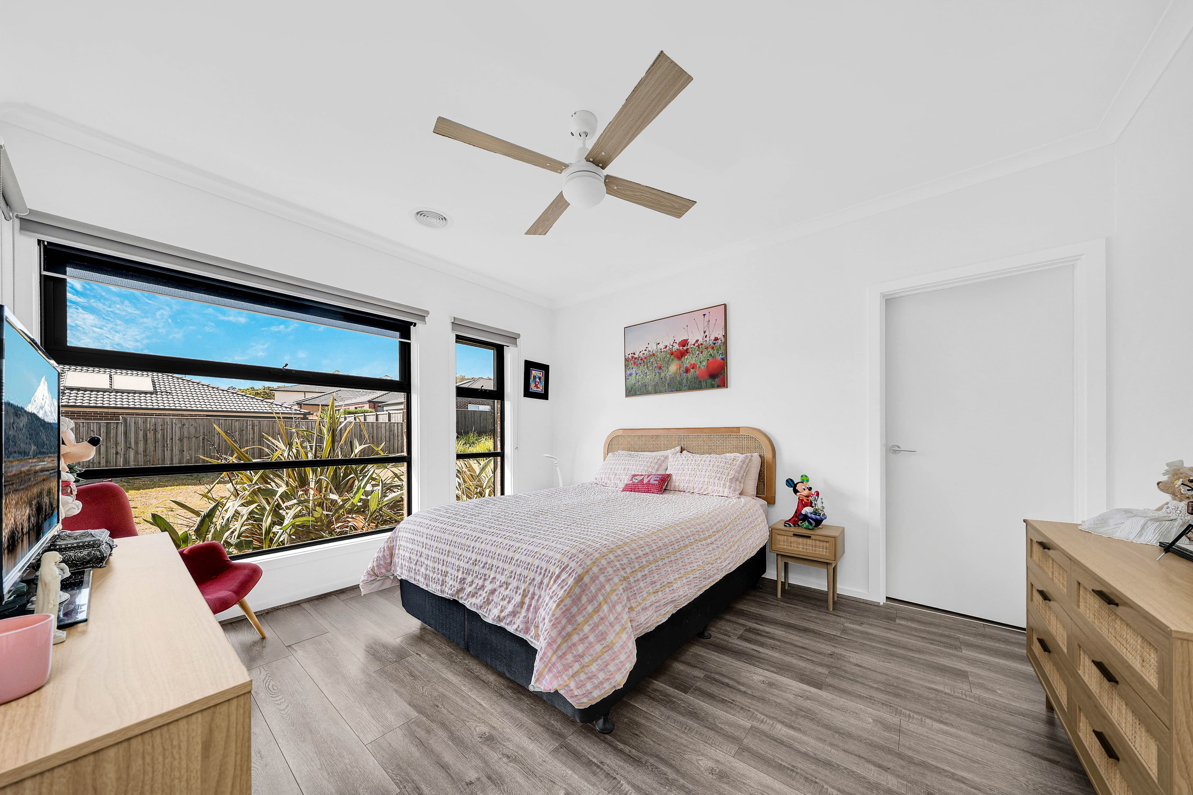 24 Burgess Street, Mernda VIC 3754, Mernda - Thumbnail 4