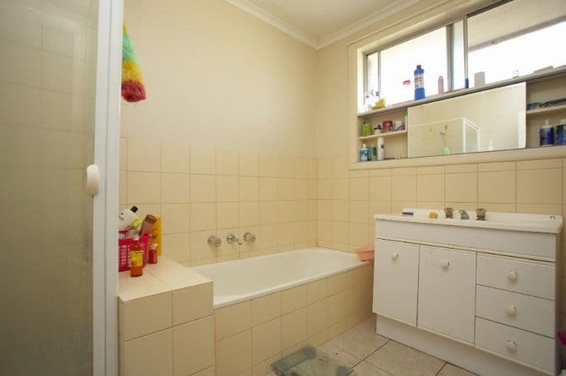 596 High St Road, GLEN WAVERLEY VIC 3150, Glen Waverley - Thumbnail 2