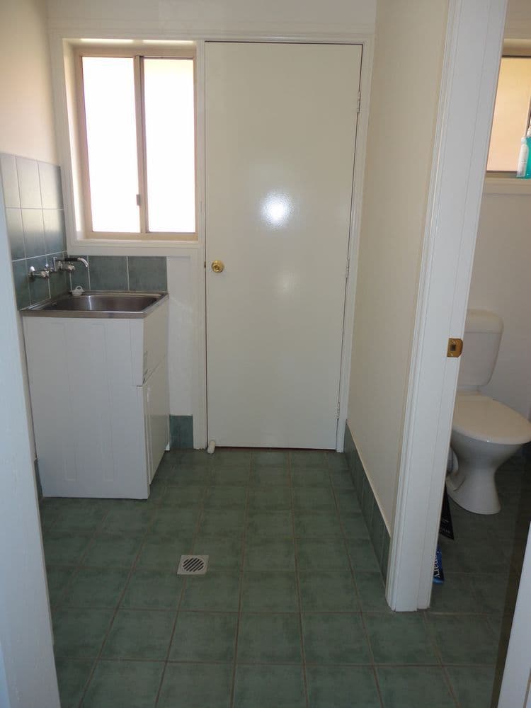Unit 1, 90 Parkes Street*, TEMORA NSW 2666, Temora - Thumbnail 8
