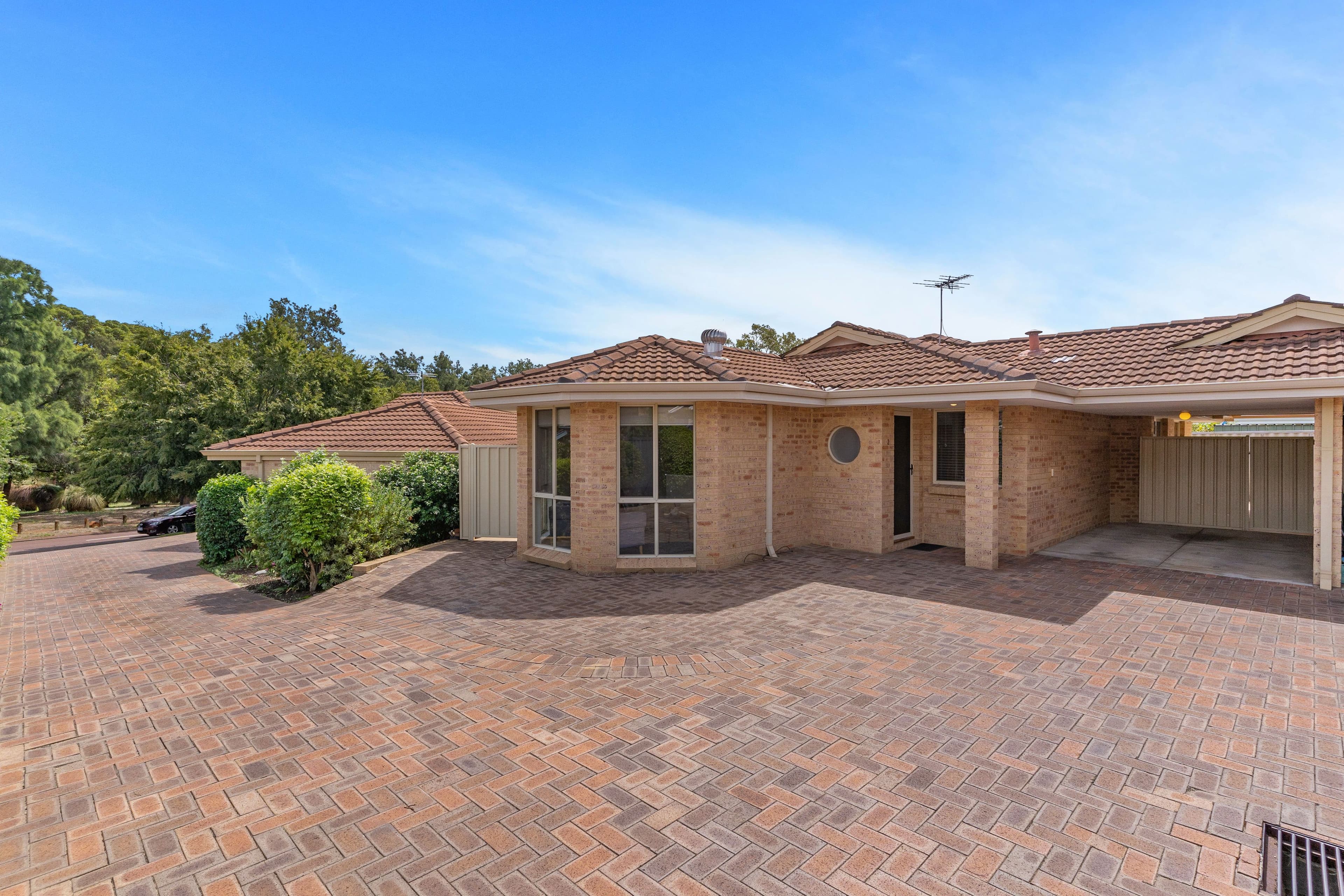 3 Parkwood Avenue, Woodvale WA 6026, Woodvale - Thumbnail 2