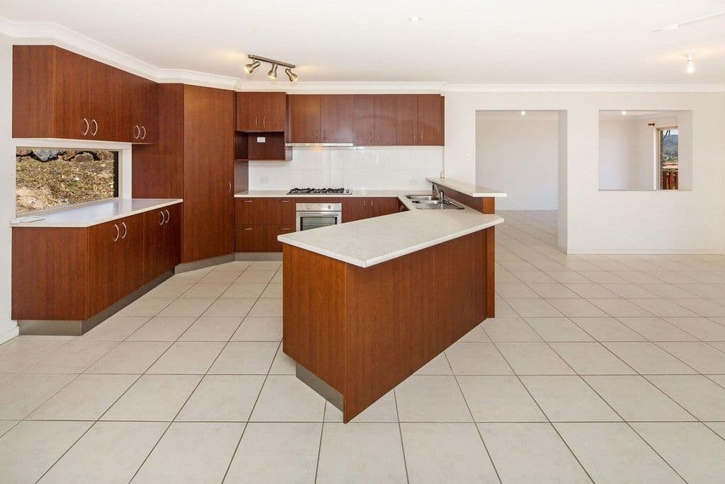 14 Sangster Crescent, PACIFIC PINES QLD 4211, Pacific Pines - Thumbnail 2
