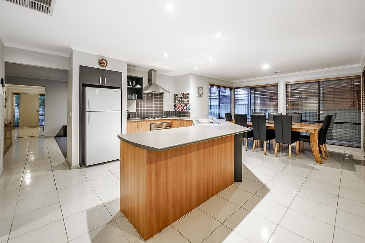 14 Horsham Drive, Cranbourne East VIC 3977, Cranbourne East - Thumbnail 7