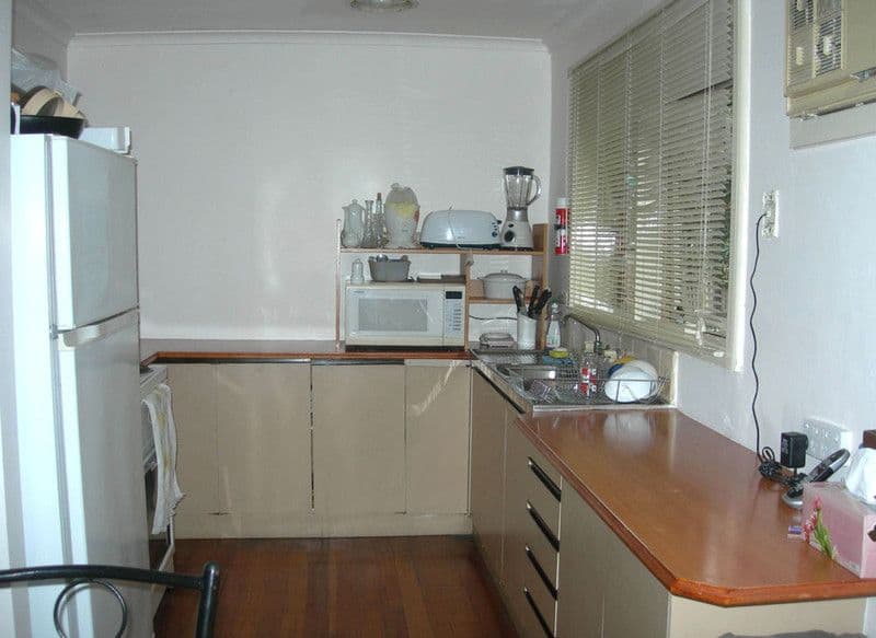 68 Hume Avenue, MELTON SOUTH VIC 3338, Melton South - Thumbnail 2