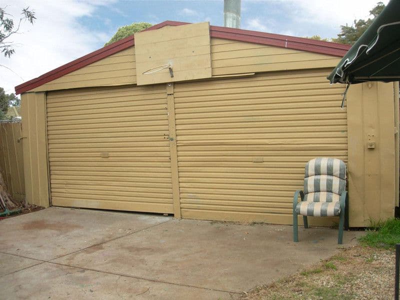 68 Hume Avenue, MELTON SOUTH VIC 3338, Melton South - Thumbnail 6