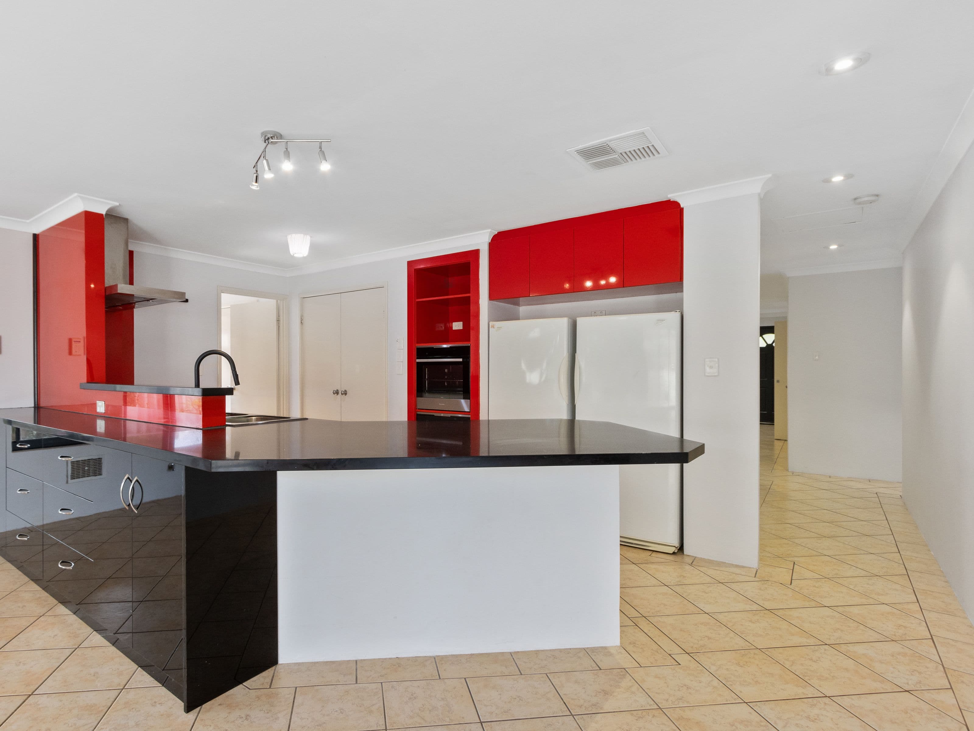 26 Salesian Court, Queens Park WA 6107, Queens Park - Thumbnail 2