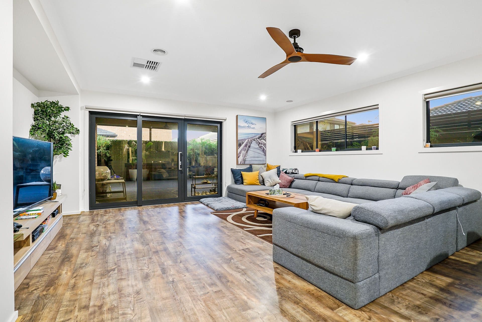 60 Warmbrunn Crescent, Berwick VIC 3806, Berwick - Thumbnail 8