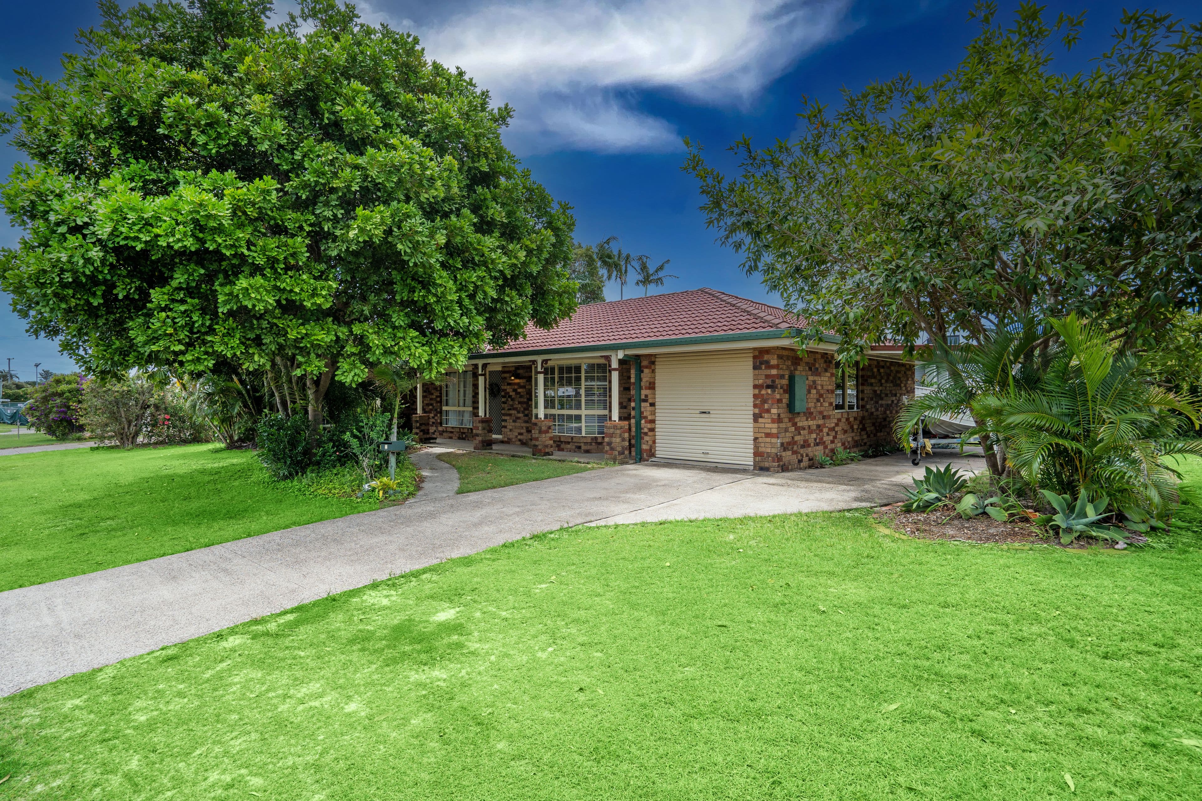 2 Beagle Avenue, Banksia Beach QLD 4507, Banksia Beach - Image 1