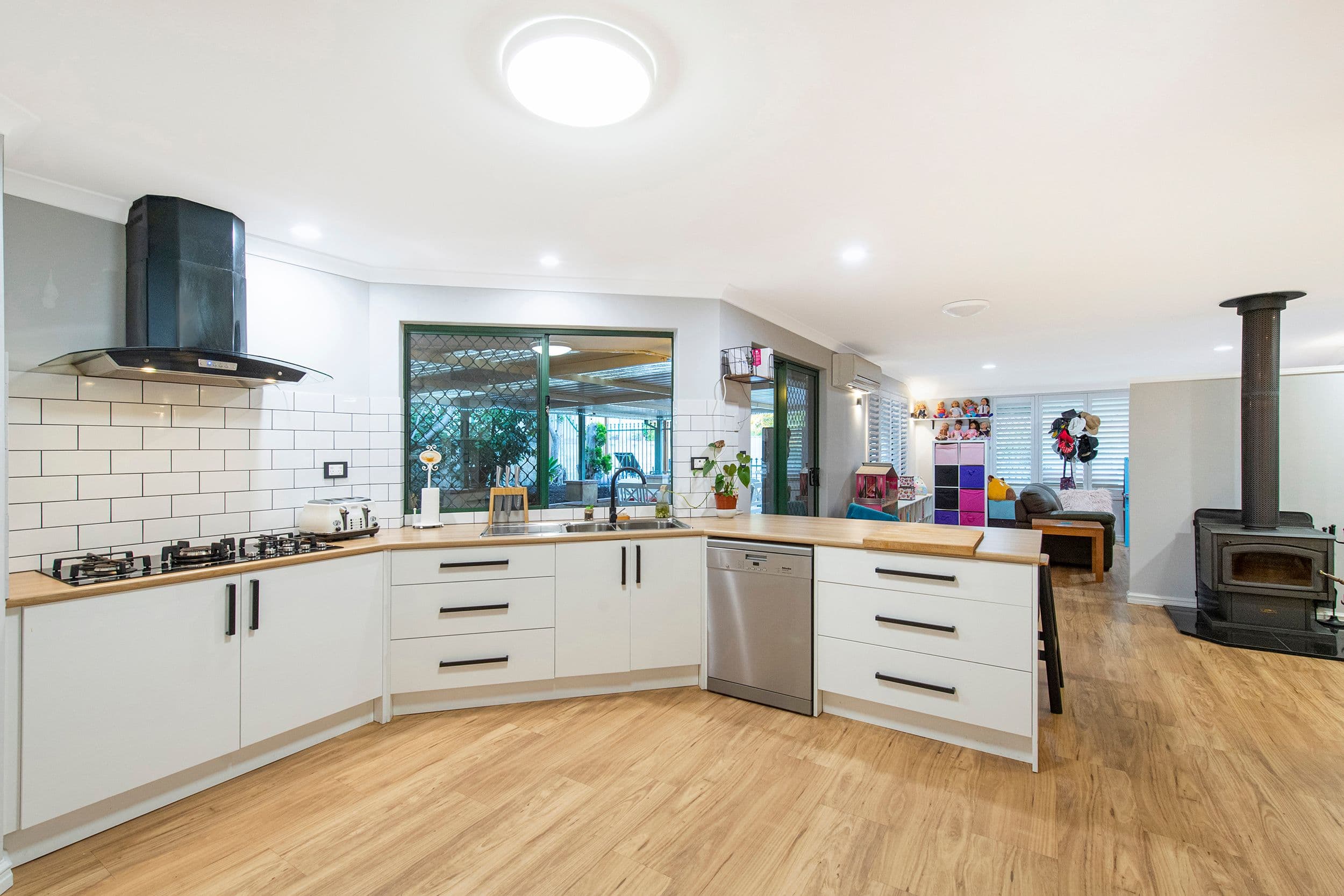 44 Huxtable Terrace, Baldivis WA 6171, Baldivis - Thumbnail 8