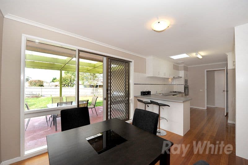 7 Genevieve Court, FERNTREE GULLY VIC 3156, Ferntree Gully - Thumbnail 3