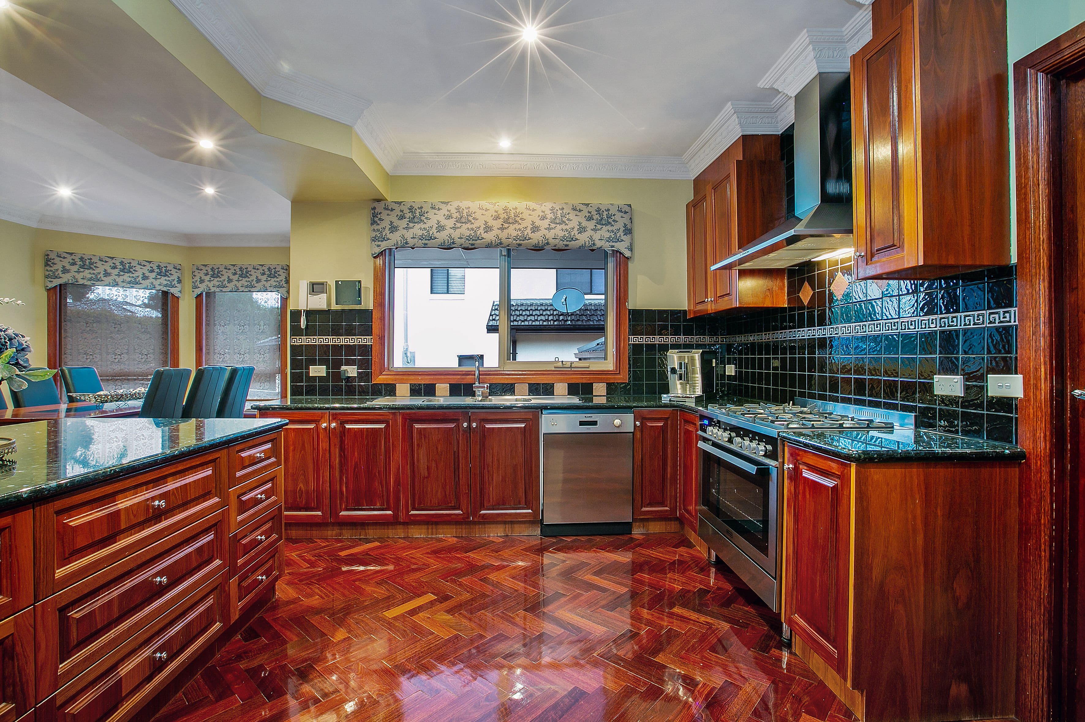 6 Vitis Drive, Bundoora VIC 3083, Bundoora - Thumbnail 3