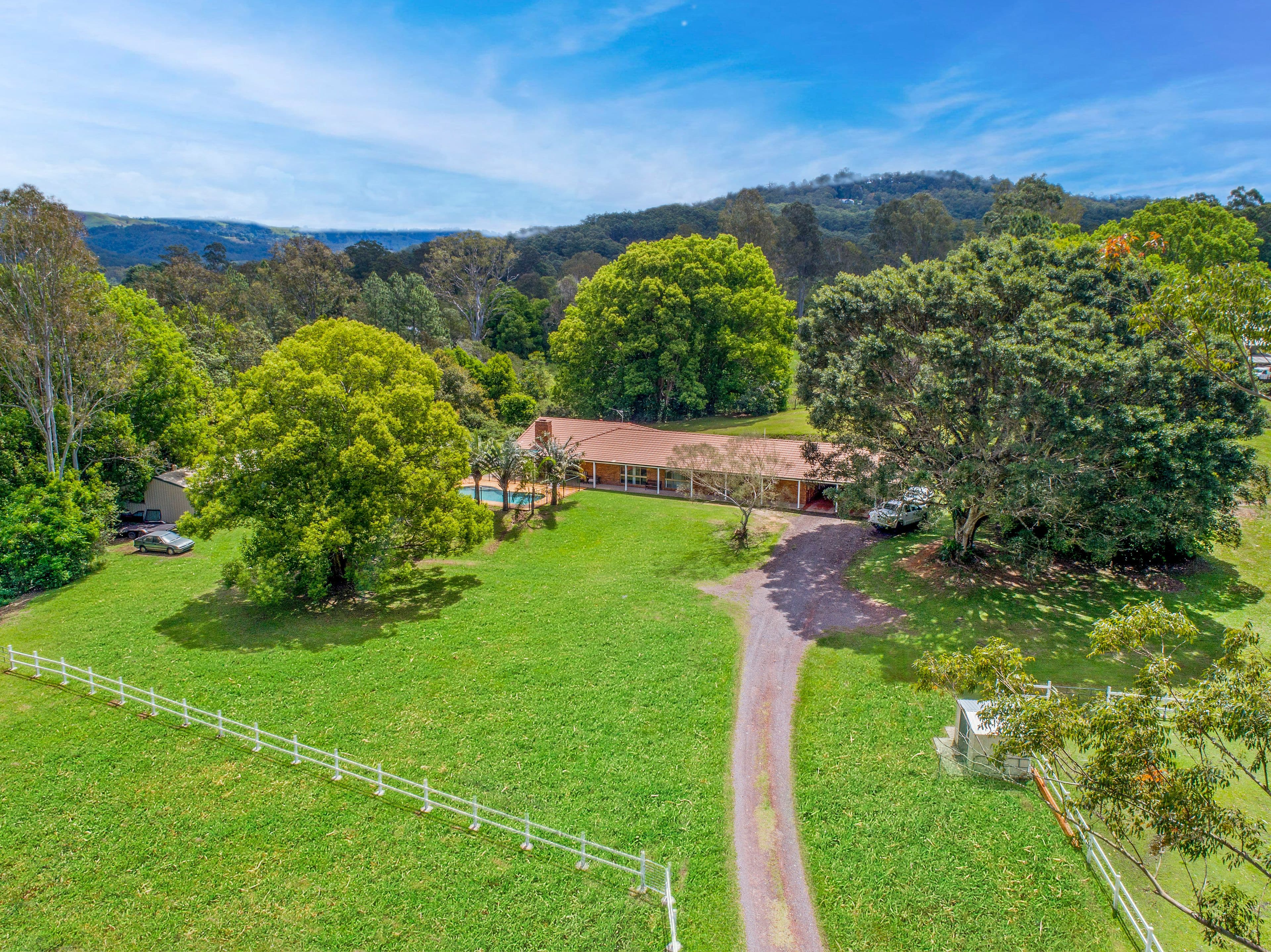 18 Mooloolah Meadows Drive, Mooloolah Valley QLD 4553, Mooloolah Valley - Thumbnail 2