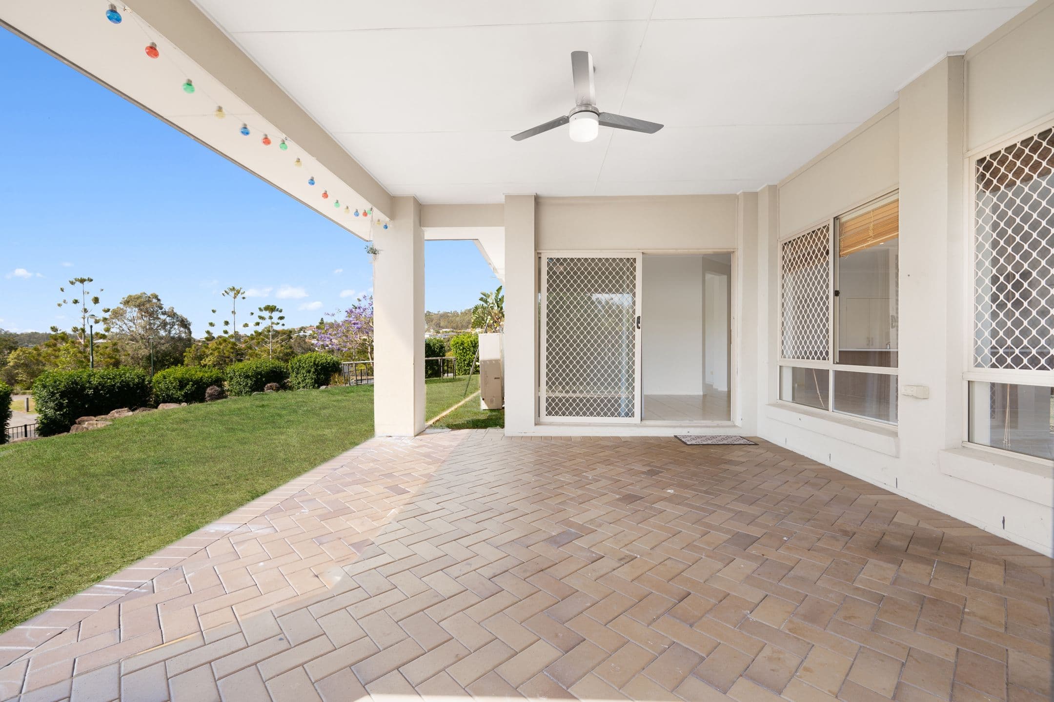 2 Carmarthen Circuit, Pacific Pines QLD 4211, Pacific Pines - Thumbnail 6