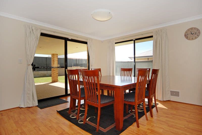 31 Beechwood Circle, AVELEY WA 6069, Aveley - Thumbnail 4