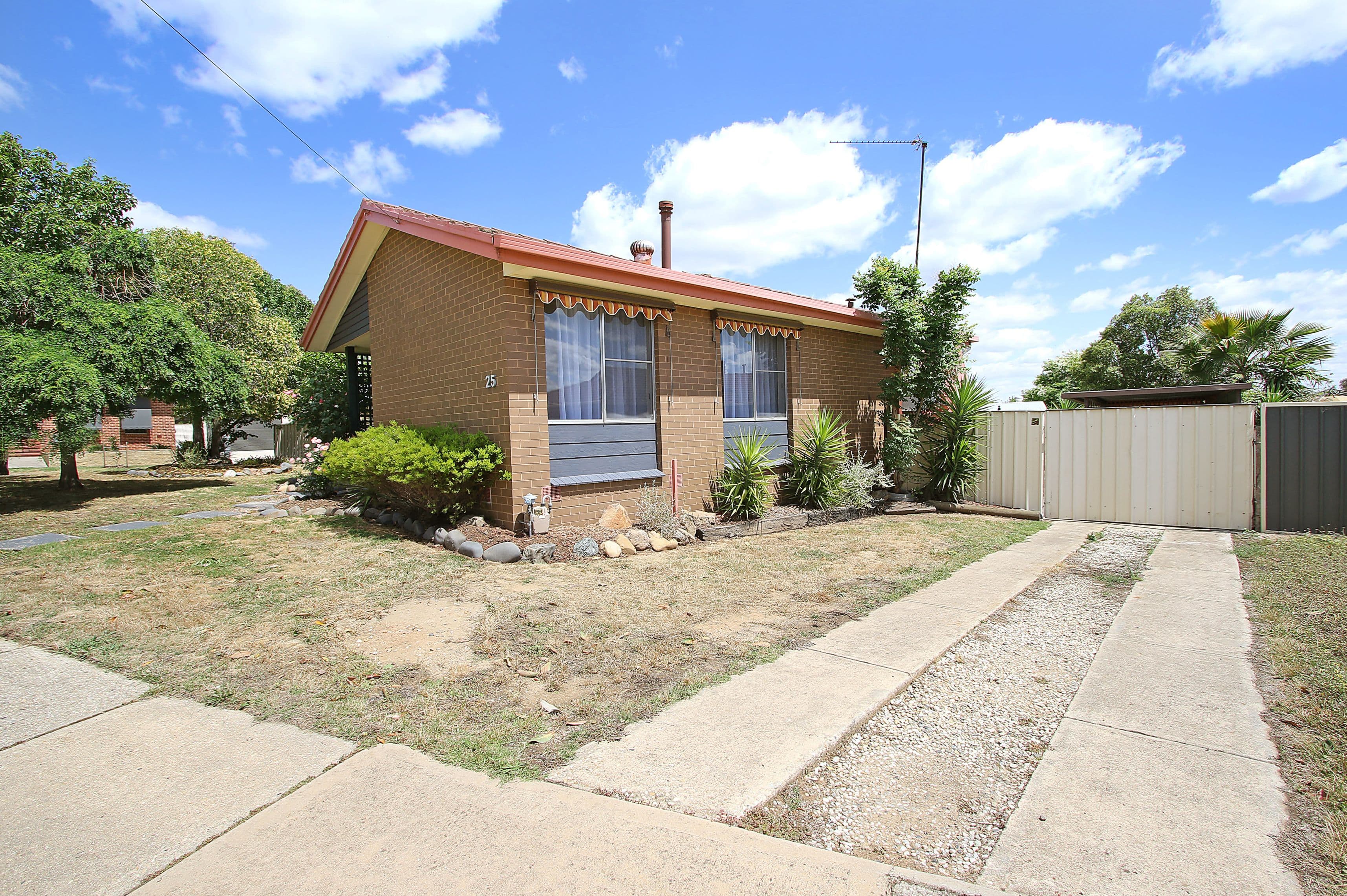 25 Belgrade Avenue, Wodonga VIC 3690, Wodonga - Thumbnail 2