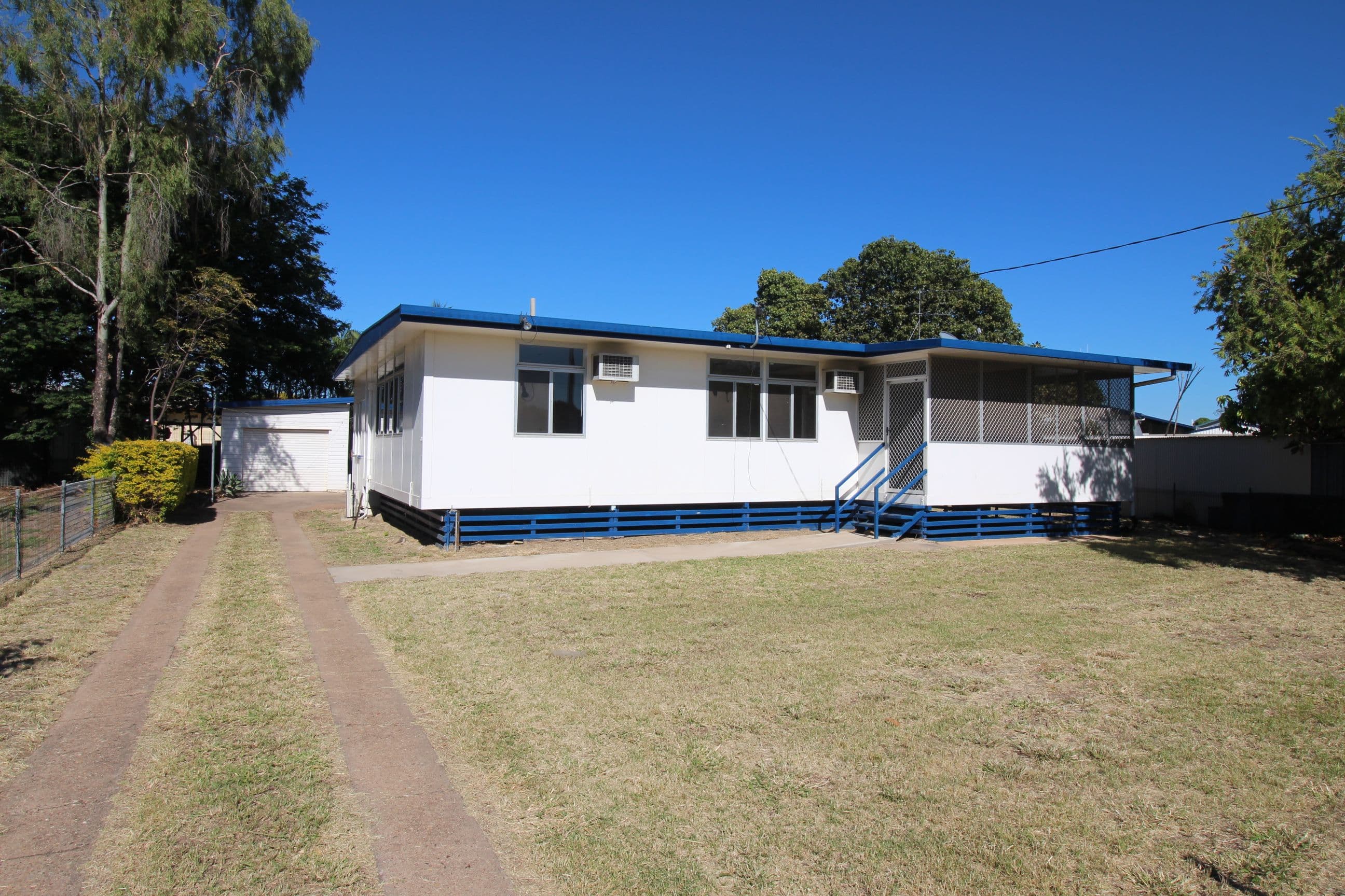 6 Luck Place, Emerald QLD 4720, Emerald - Image 1