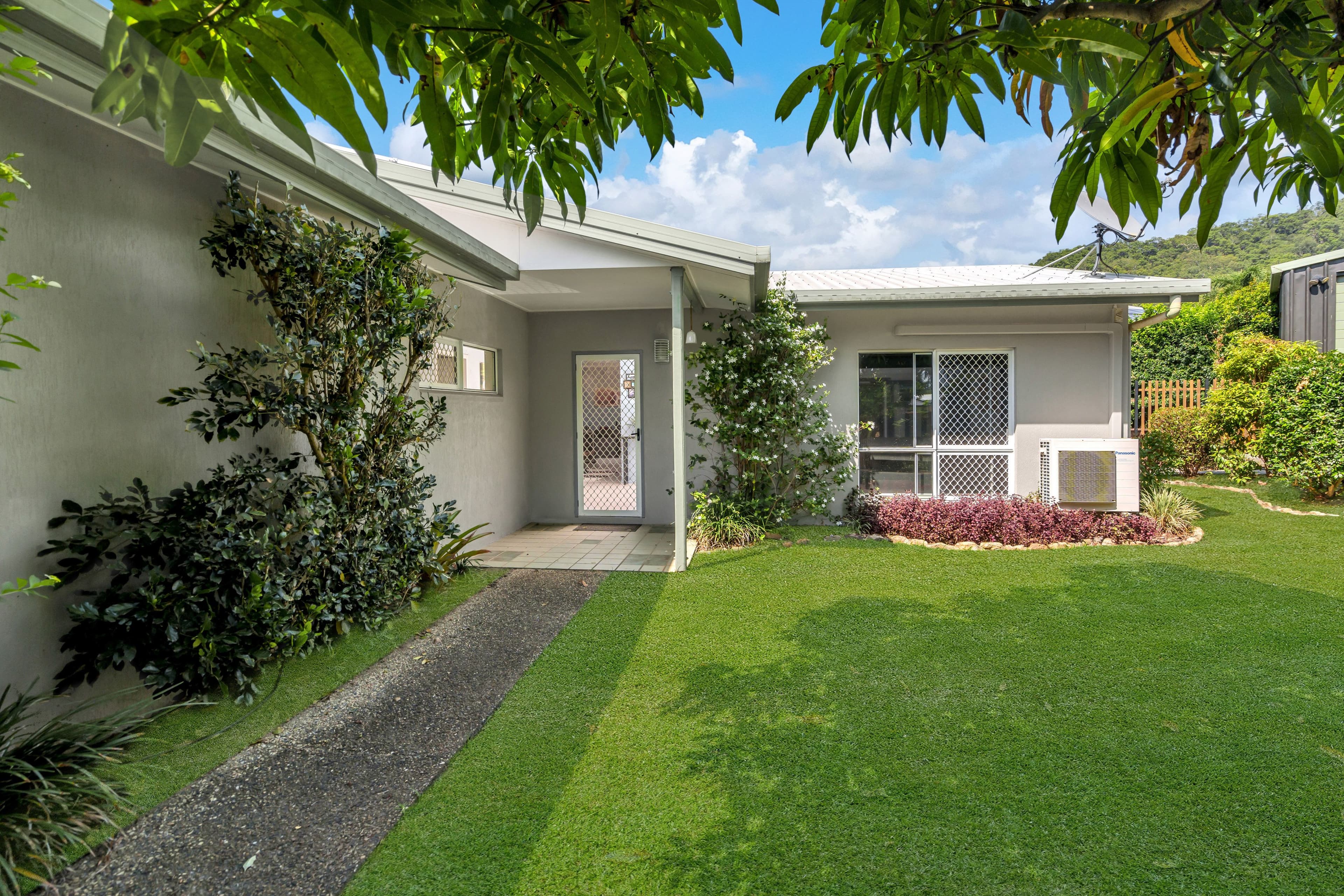 21 Emma Close, Mount Sheridan QLD 4868, Mount Sheridan - Thumbnail 2