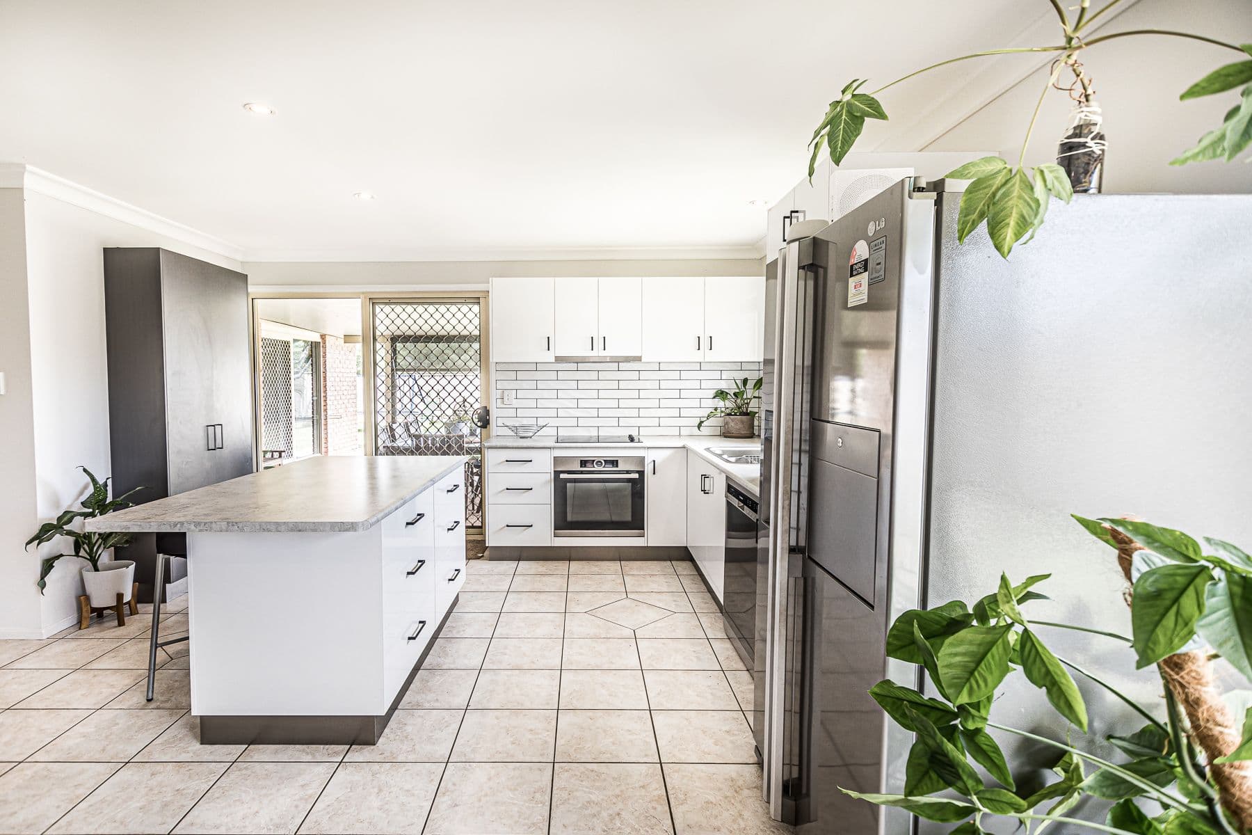 5 Bauhinia Court, Emerald QLD 4720, Emerald - Thumbnail 2