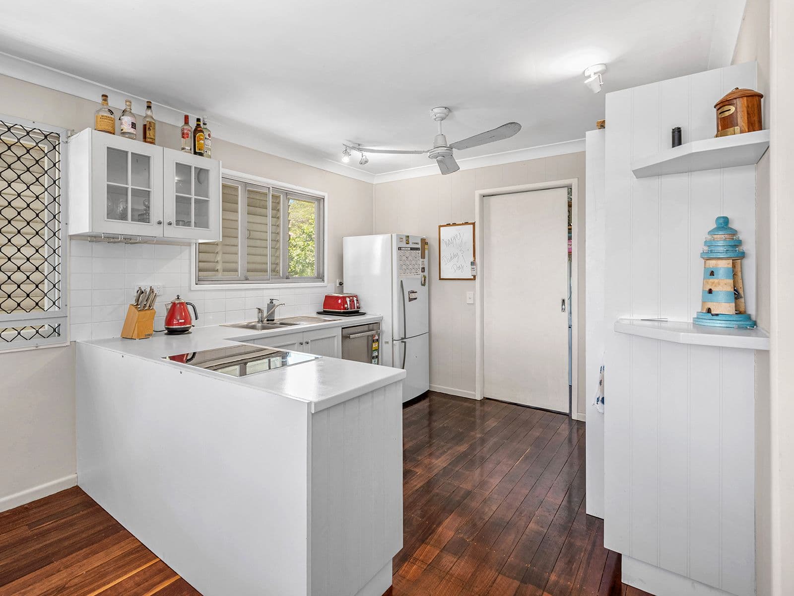 24 Glenmorgan Street, Keperra QLD 4054, Keperra - Thumbnail 3