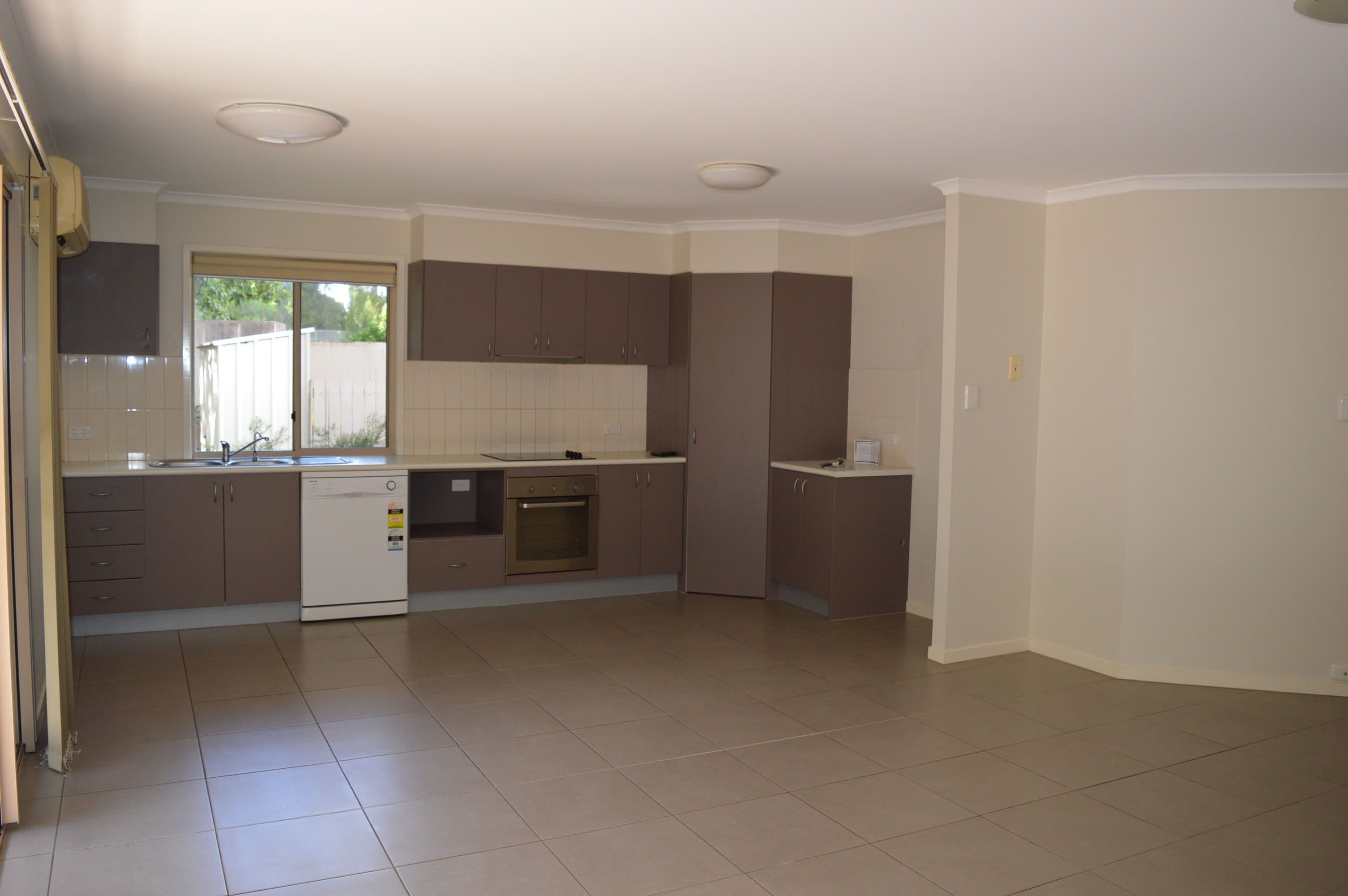 82 Simpson Street, Beerwah QLD 4519, Beerwah - Thumbnail 2