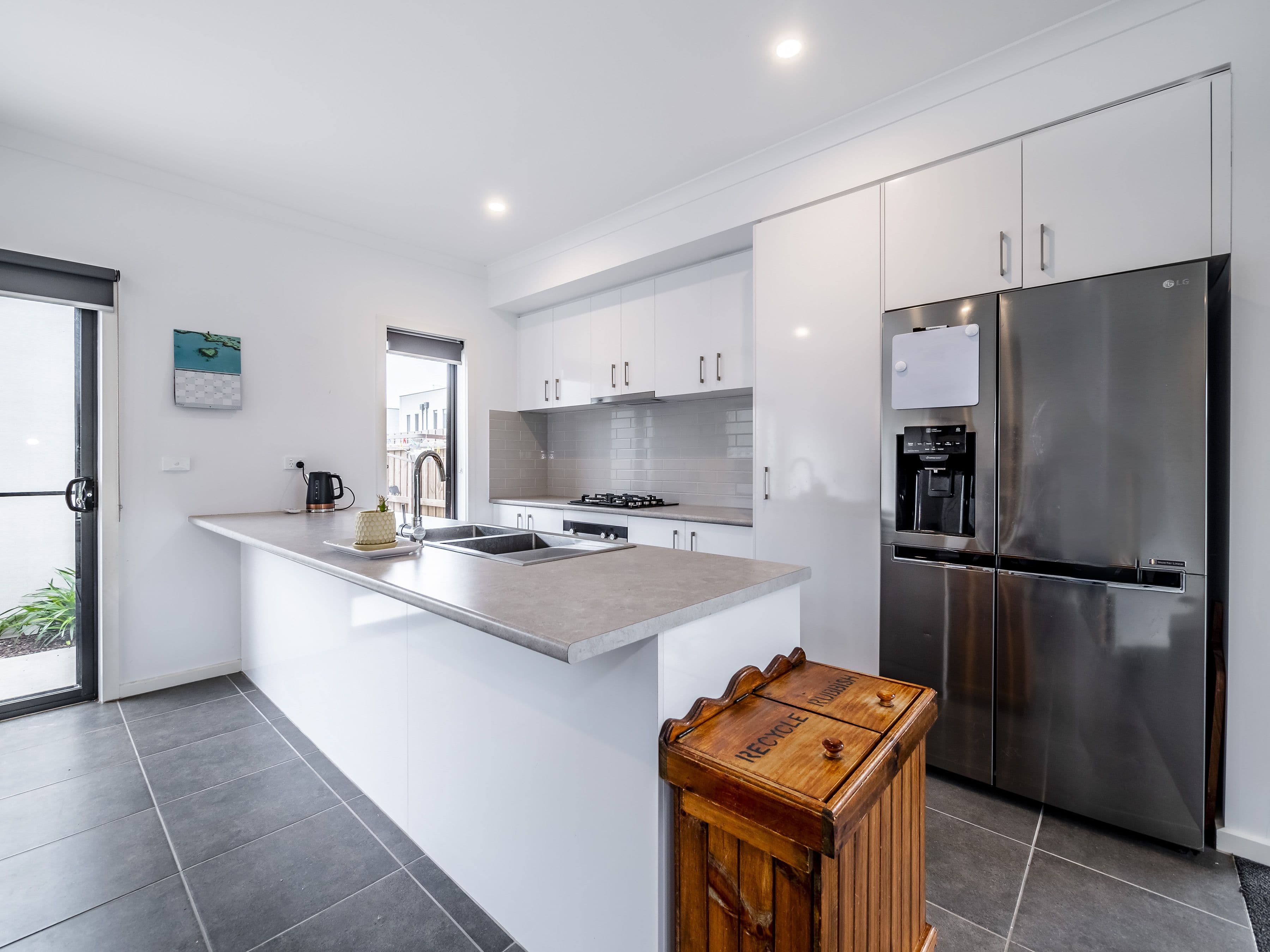 29 Monument Boulevard, Clyde North VIC 3978, Clyde North - Thumbnail 4