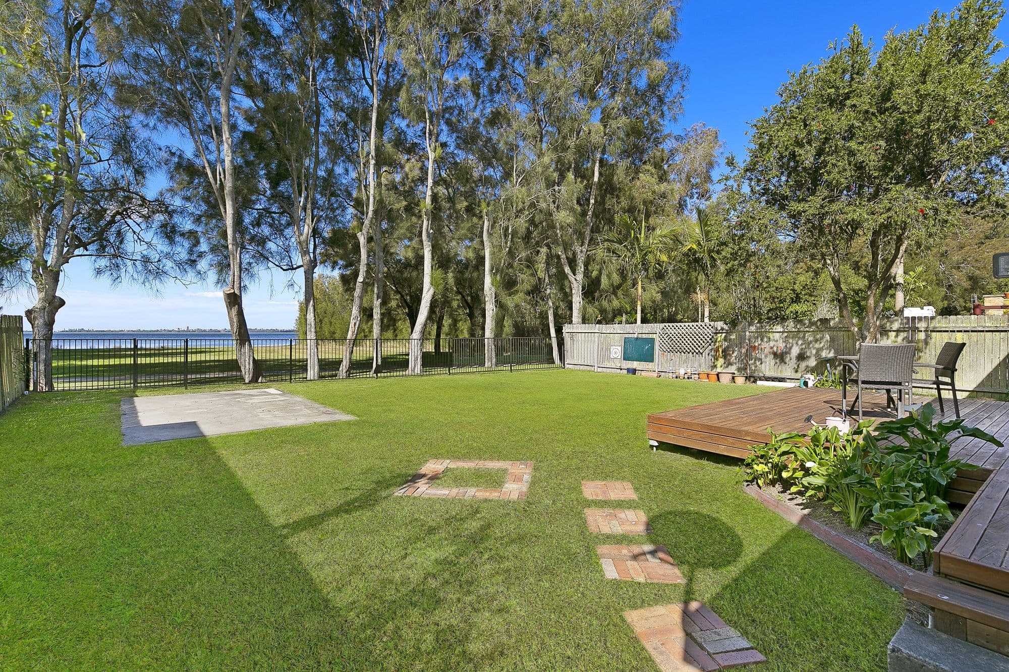 353 Lakedge Avenue, Berkeley Vale - Thumbnail 6