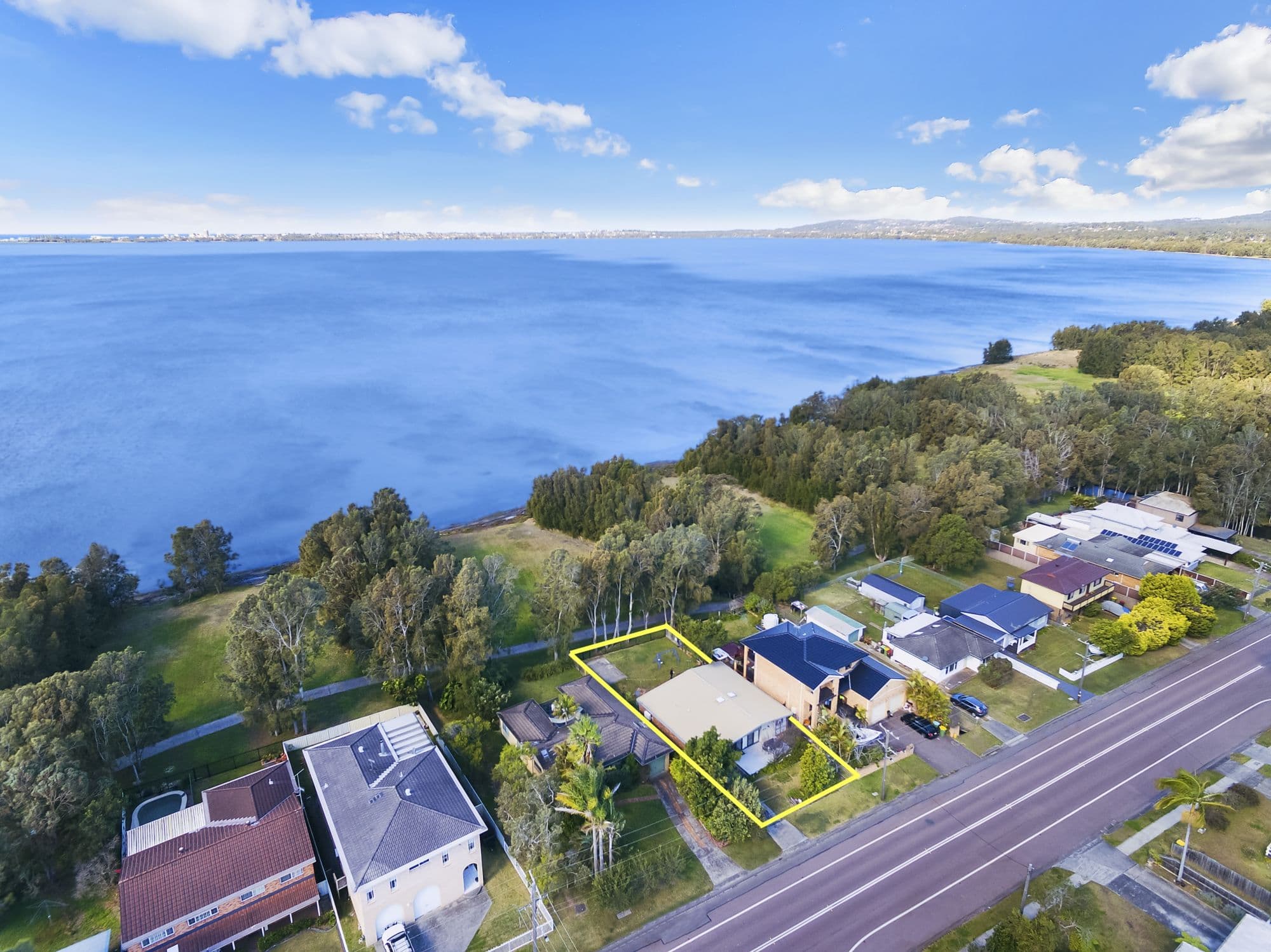 353 Lakedge Avenue, Berkeley Vale - Thumbnail 8