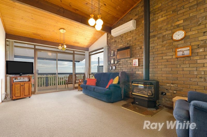 10 Jackson Street, Mount Martha VIC 3934, Mount Martha - Thumbnail 4