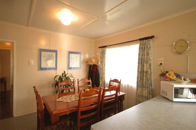 39 Gleeson Crescent, HARLAXTON QLD 4350, Harlaxton - Thumbnail 5