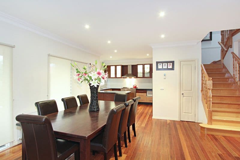 62 Golf Links Avenue, OAKLEIGH VIC 3166, Oakleigh - Thumbnail 2