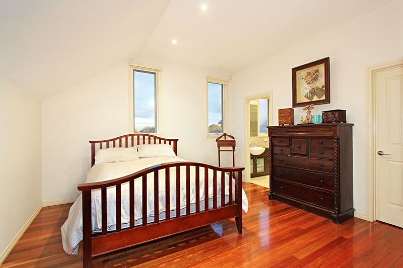 62 Golf Links Avenue, OAKLEIGH VIC 3166, Oakleigh - Thumbnail 6