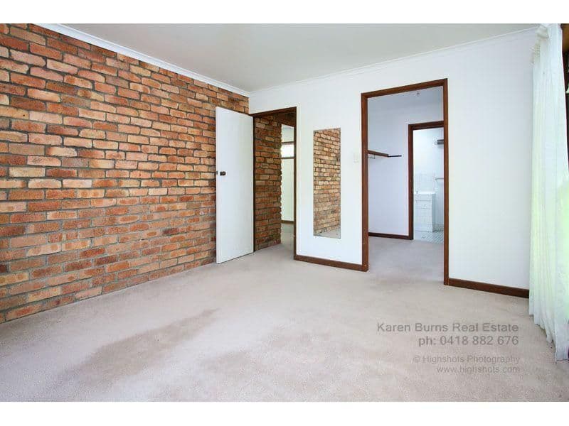 8 Goolman Street, CHAPEL HILL QLD 4069, Chapel Hill - Thumbnail 5