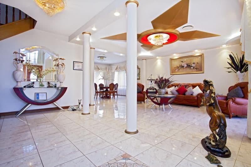 19 Tudor Crescent, CECIL HILLS NSW 2171, Cecil Hills - Thumbnail 4