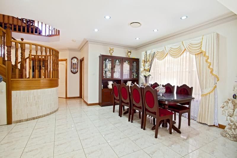 19 Tudor Crescent, CECIL HILLS NSW 2171, Cecil Hills - Thumbnail 5