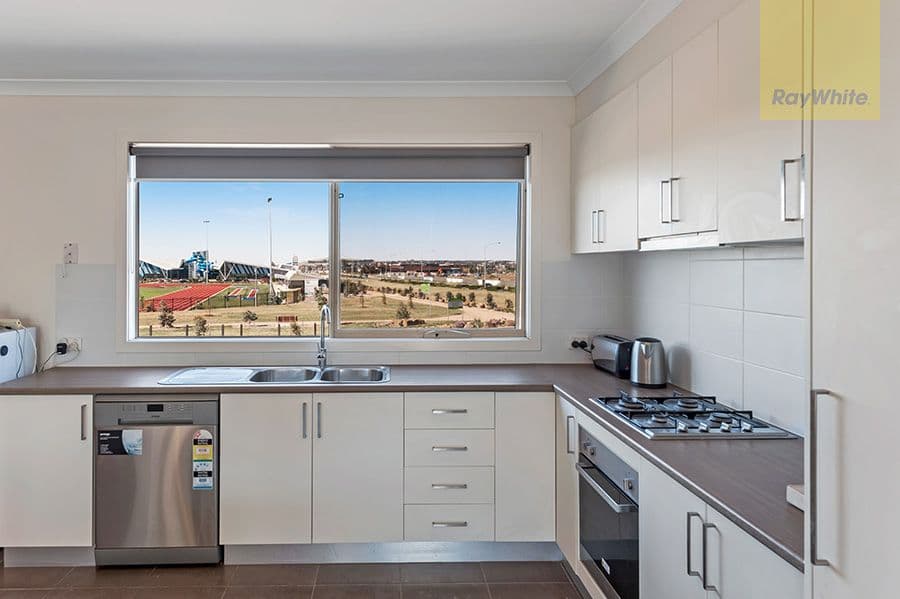 62 Marathon Boulevard, Craigieburn VIC 3064, Craigieburn - Thumbnail 3