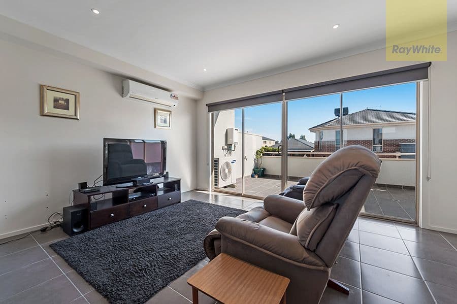 62 Marathon Boulevard, Craigieburn VIC 3064, Craigieburn - Thumbnail 5