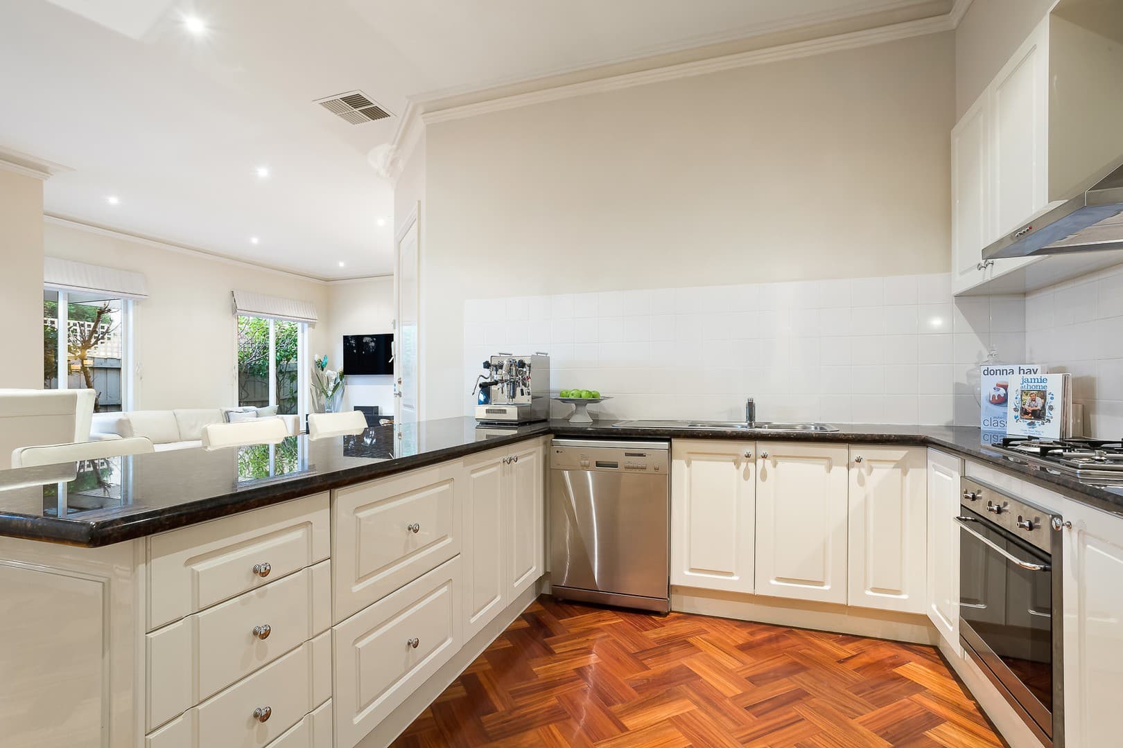 3 Hampton Close, Templestowe, VIC 3106, Templestowe - Thumbnail 4
