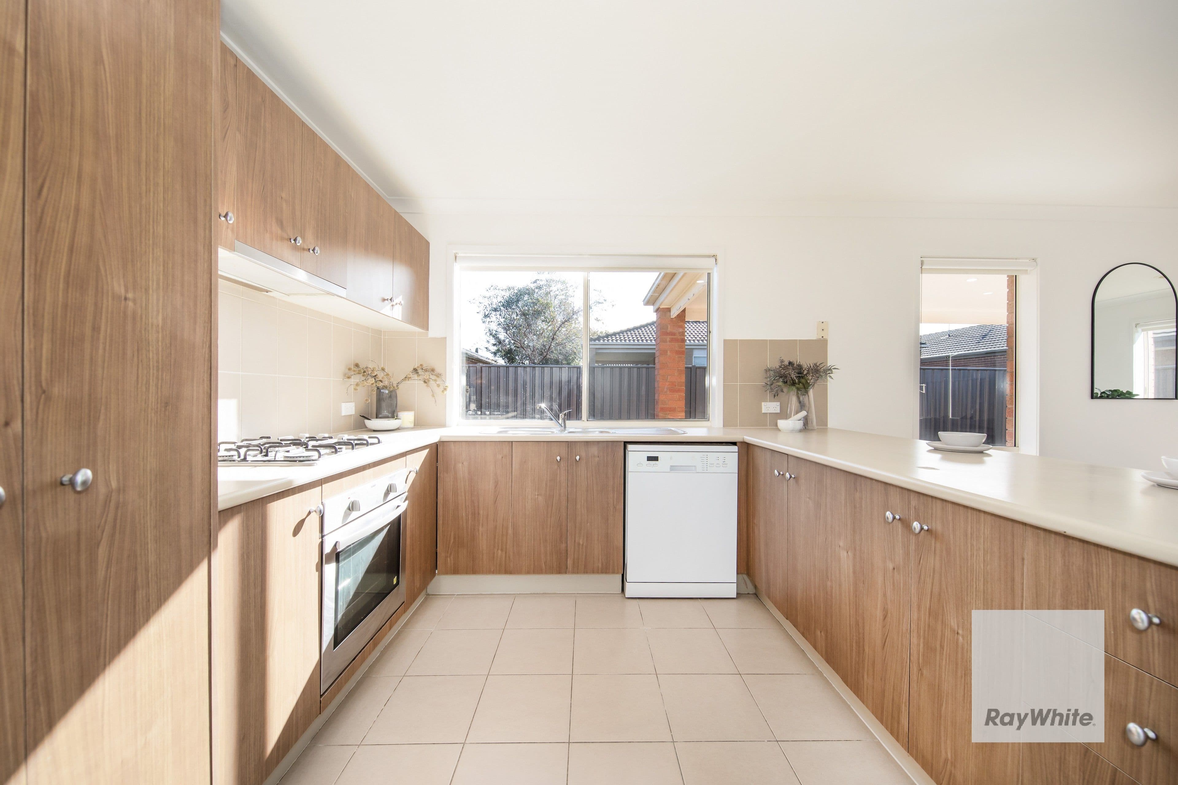 65 Duncombe Park Way, Deer Park VIC 3023, Deer Park - Thumbnail 2