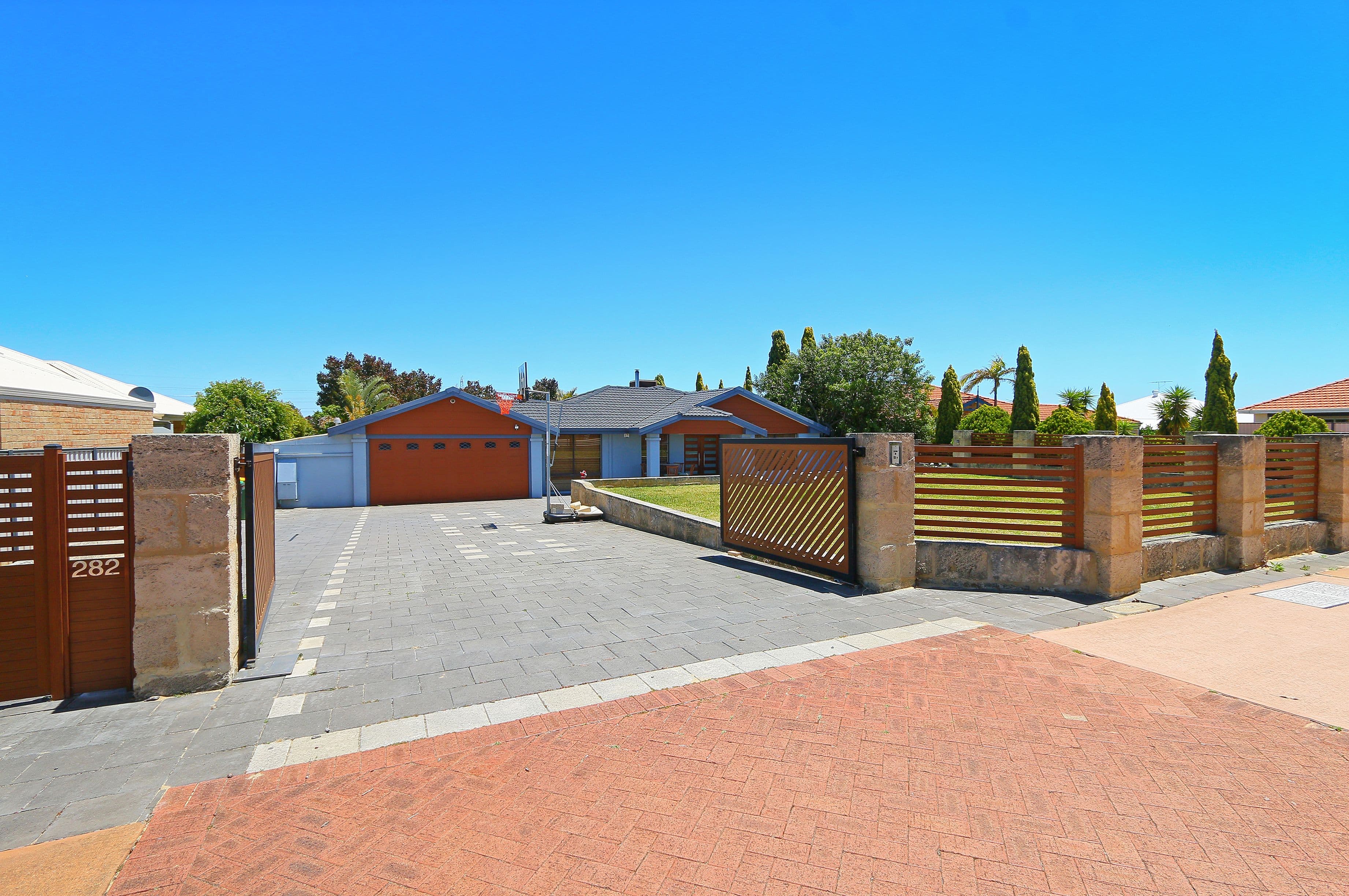 282 Lyon Road, Aubin Grove WA 6164, Aubin Grove - Image 1