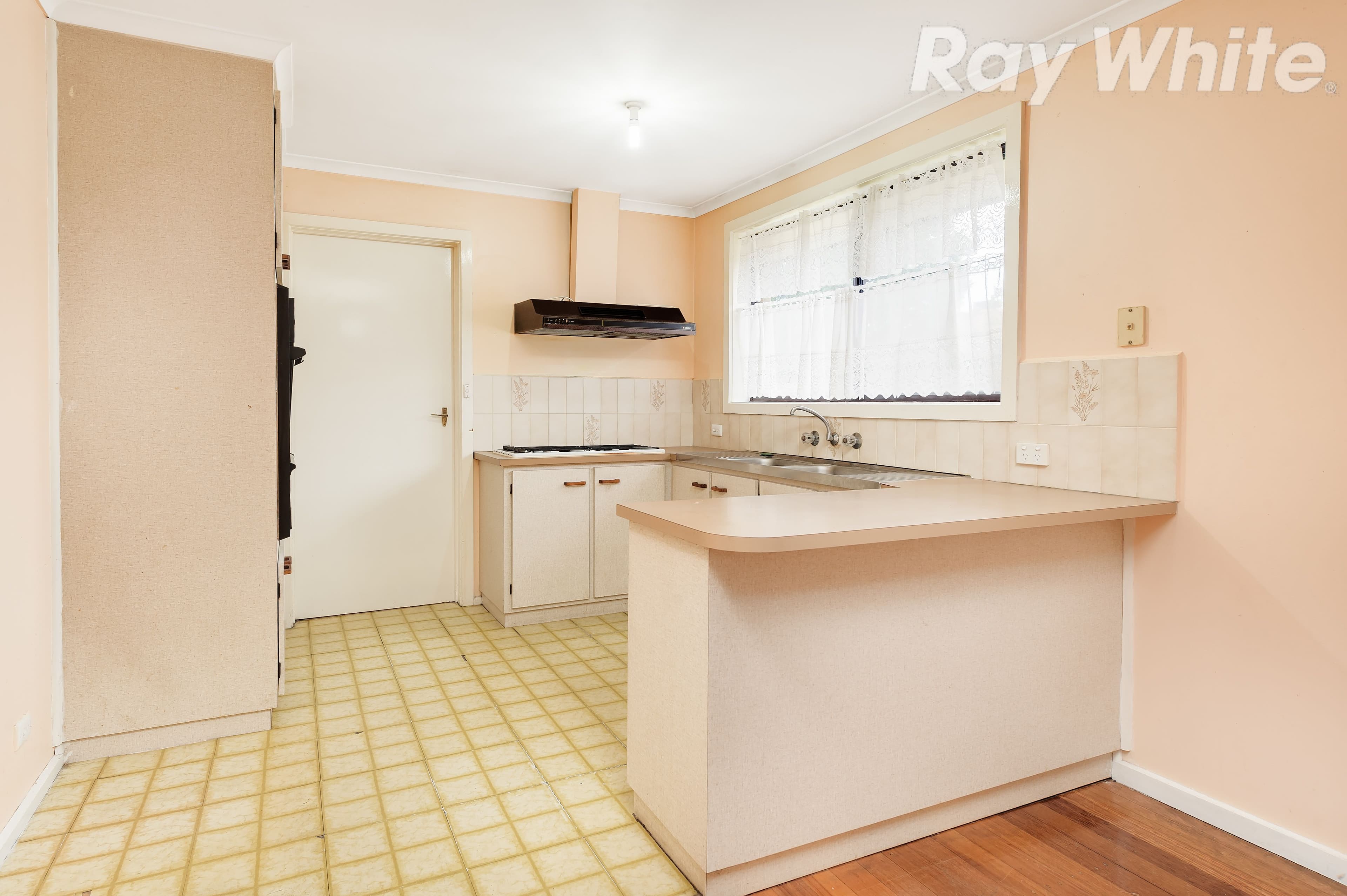 122 Redleap Avenue, Mill Park VIC 3082, Mill Park - Thumbnail 4