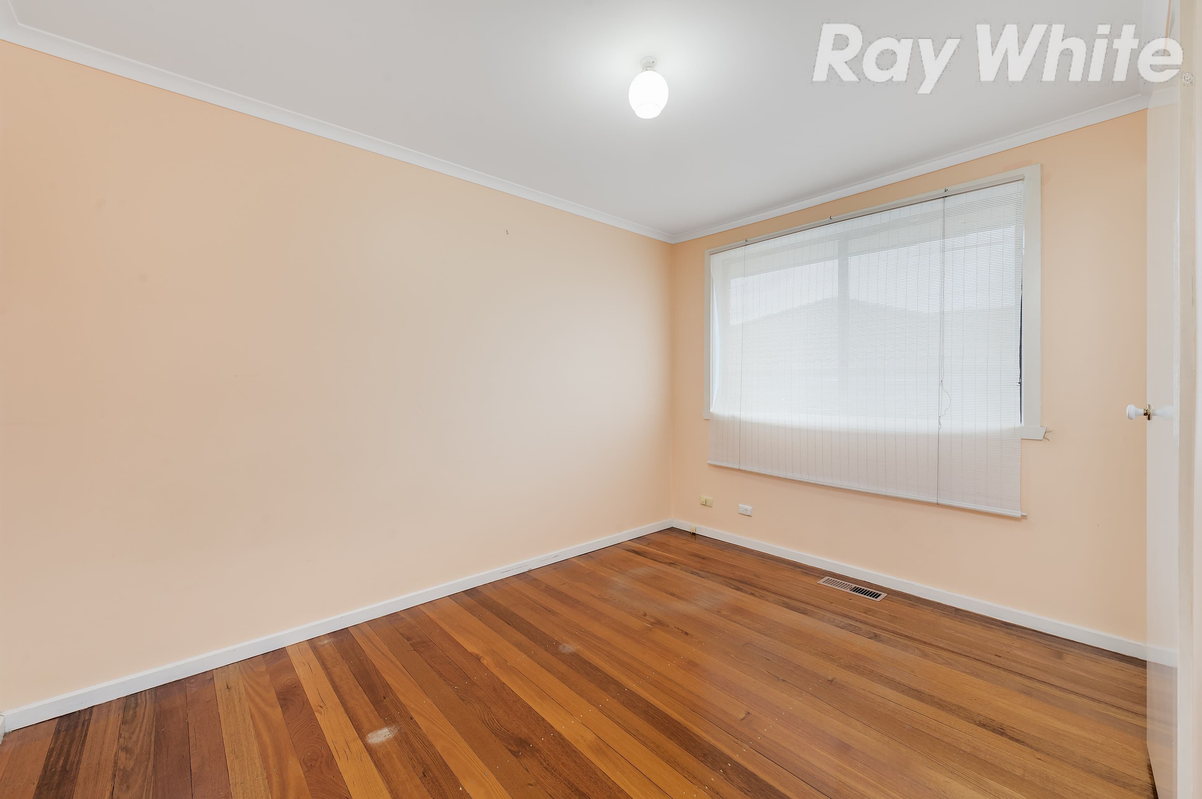 122 Redleap Avenue, Mill Park VIC 3082, Mill Park - Thumbnail 7