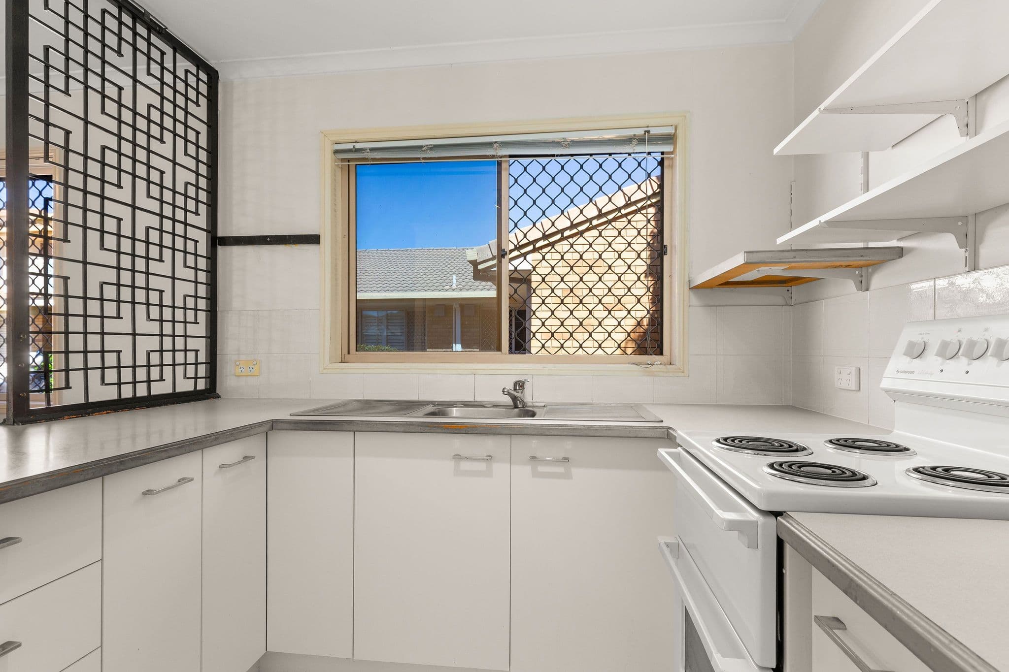 82 Ashmole Road, Redcliffe QLD 4020, Redcliffe - Thumbnail 4
