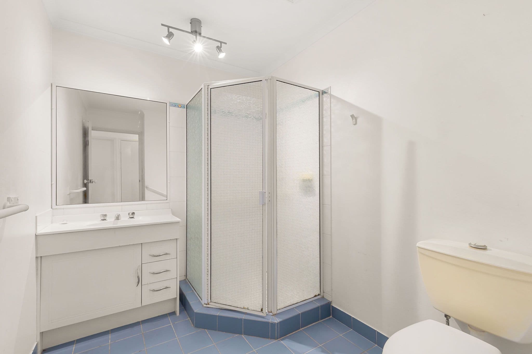 82 Ashmole Road, Redcliffe QLD 4020, Redcliffe - Thumbnail 7