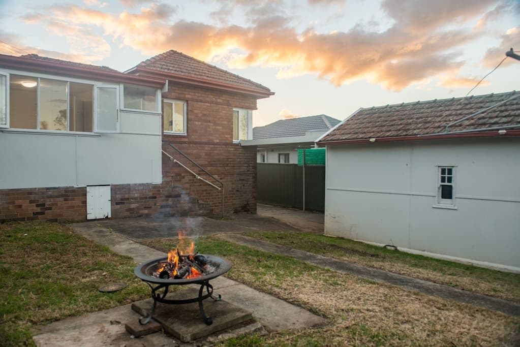 31 Bonds Road, Peakhurst NSW 2210, Peakhurst - Thumbnail 2